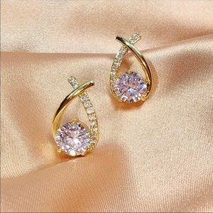 💙Exquisite Shiny Gold Plated Drop Earrings